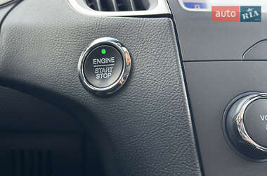 Внедорожник / Кроссовер Ford Edge 2020 в 
