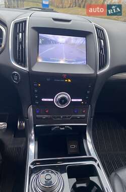 Внедорожник / Кроссовер Ford Edge 2019 в 