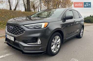 Внедорожник / Кроссовер Ford Edge 2019 в 