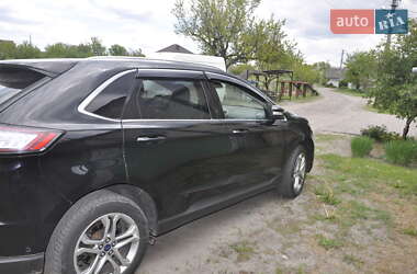 Внедорожник / Кроссовер Ford Edge 2017 в 