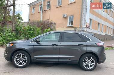 Позашляховик / Кросовер Ford Edge 2016 в 