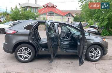 Позашляховик / Кросовер Ford Edge 2016 в 