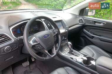 Позашляховик / Кросовер Ford Edge 2016 в 