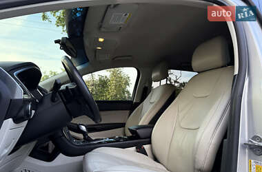 Внедорожник / Кроссовер Ford Edge 2015 в 