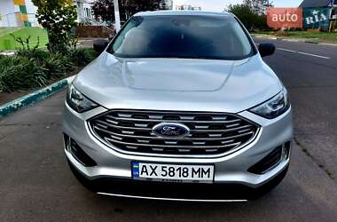 Внедорожник / Кроссовер Ford Edge 2019 в 