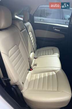 Внедорожник / Кроссовер Ford Edge 2018 в 
