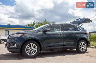 Внедорожник / Кроссовер Ford Edge 2018 в 