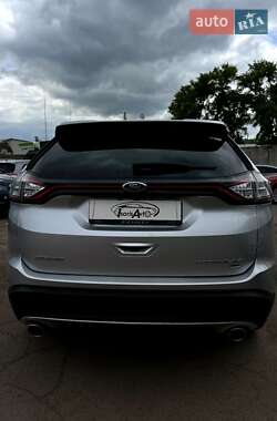 Позашляховик / Кросовер Ford Edge 2016 в 
