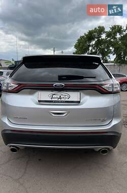 Позашляховик / Кросовер Ford Edge 2016 в 