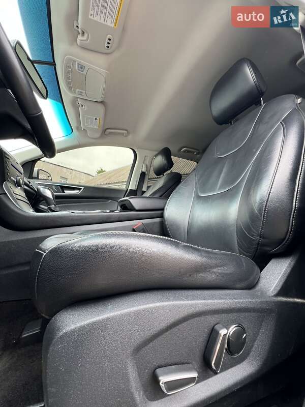Внедорожник / Кроссовер Ford Edge 2016 в Чернигове