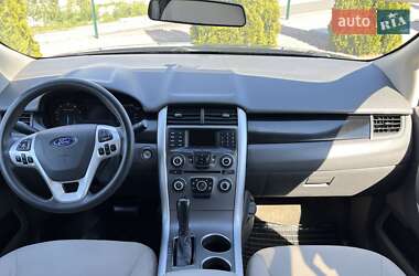 Позашляховик / Кросовер Ford Edge 2013 в 