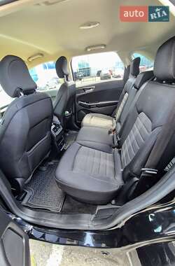 Внедорожник / Кроссовер Ford Edge 2017 в 
