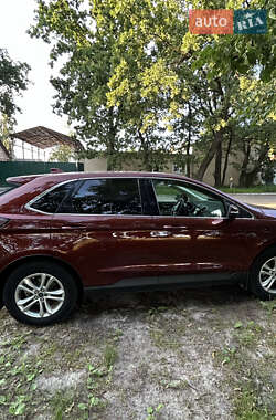 Позашляховик / Кросовер Ford Edge 2015 в 