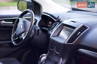Внедорожник / Кроссовер Ford Edge 2015 в 