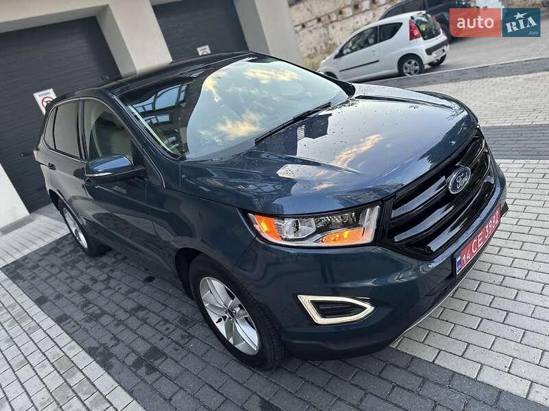 Внедорожник / Кроссовер Ford Edge 2016 в 