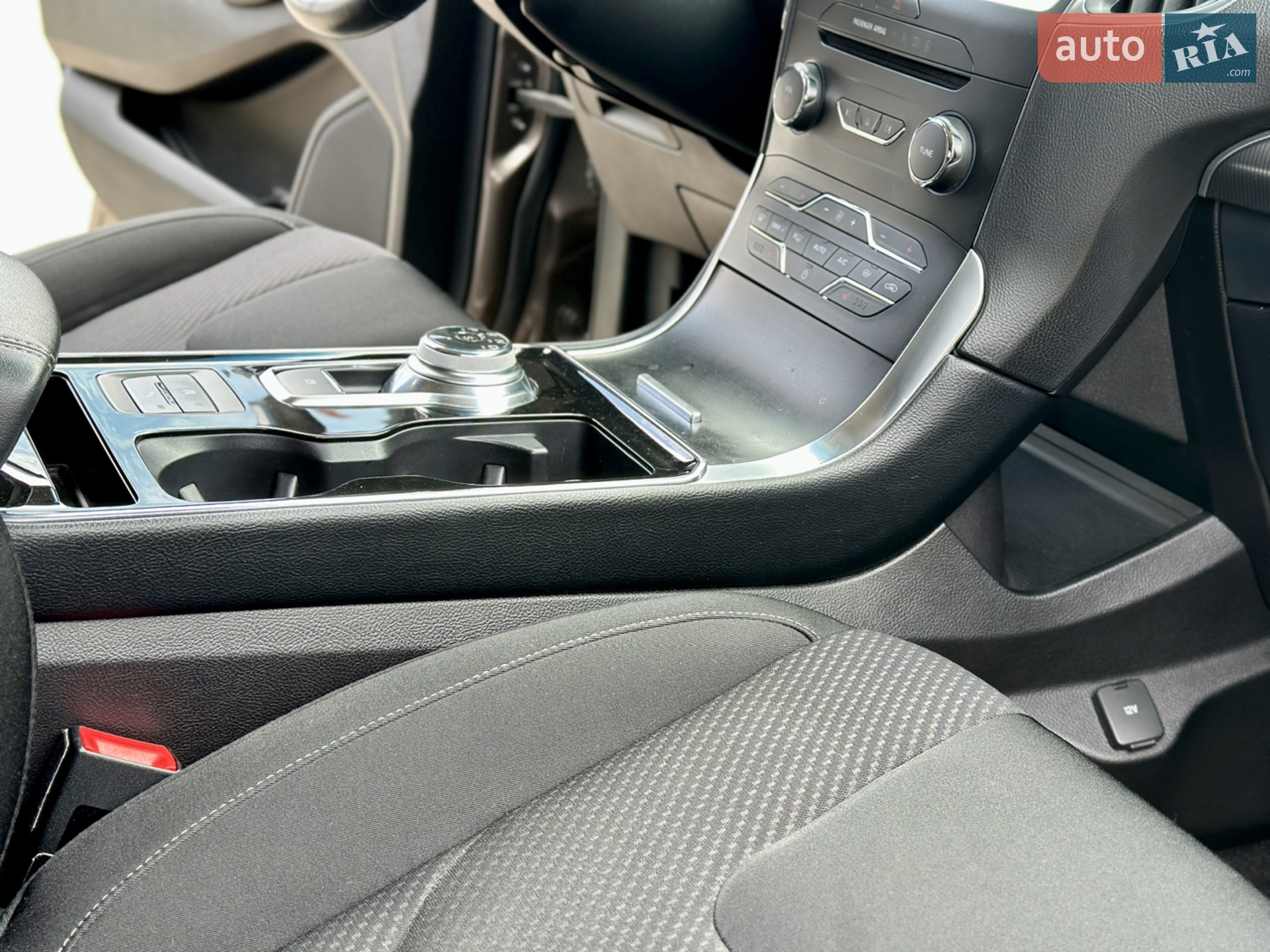 2019 Ford Edge - мініатюра 45