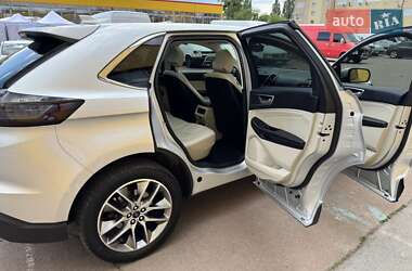 Внедорожник / Кроссовер Ford Edge 2017 в 