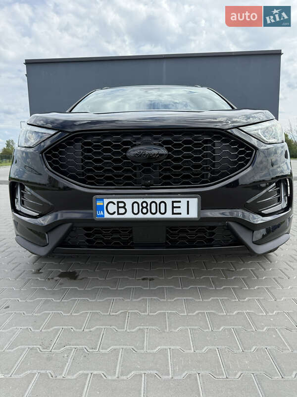 Позашляховик / Кросовер Ford Edge 2020 в 