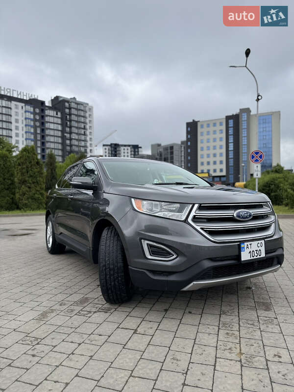 Внедорожник / Кроссовер Ford Edge 2018 в 
