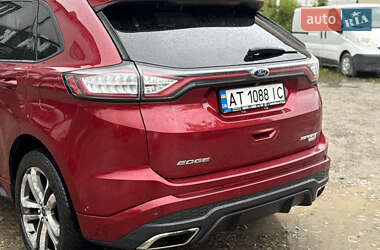 Внедорожник / Кроссовер Ford Edge 2016 в 