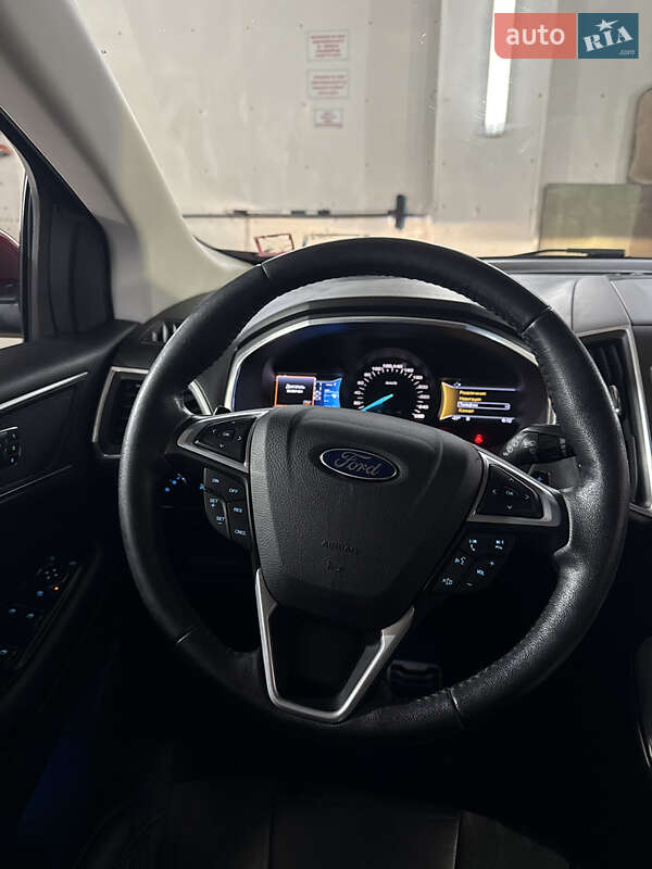 Внедорожник / Кроссовер Ford Edge 2016 в Ивано-Франковске