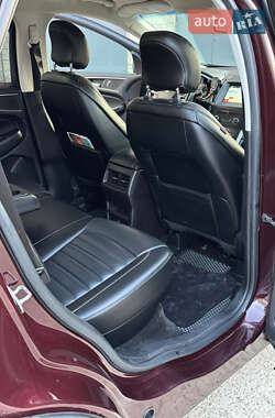 Позашляховик / Кросовер Ford Edge 2017 в 