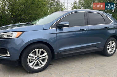 Внедорожник / Кроссовер Ford Edge 2019 в 