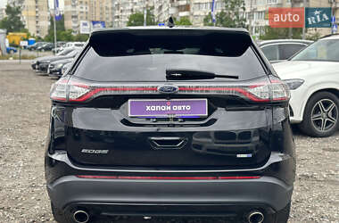 Внедорожник / Кроссовер Ford Edge 2016 в 