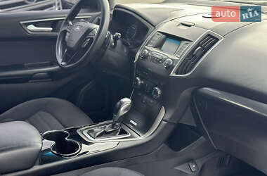 Внедорожник / Кроссовер Ford Edge 2016 в 