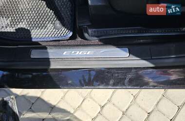 Внедорожник / Кроссовер Ford Edge 2017 в 