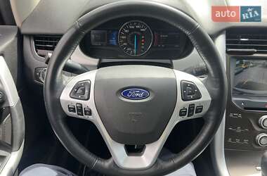 Внедорожник / Кроссовер Ford Edge 2011 в 