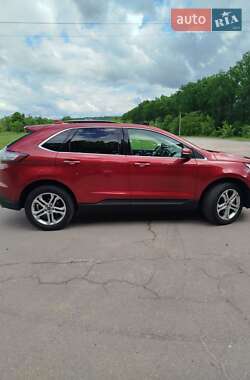 Внедорожник / Кроссовер Ford Edge 2018 в 