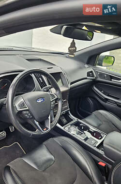 Внедорожник / Кроссовер Ford Edge 2020 в 