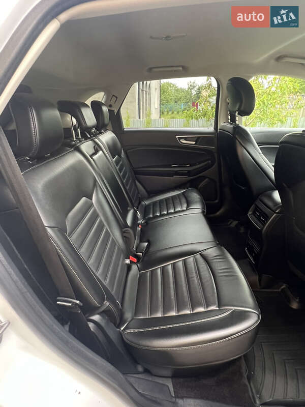 Внедорожник / Кроссовер Ford Edge 2016 в Дубно