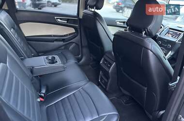 Позашляховик / Кросовер Ford Edge 2015 в 