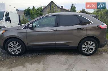 Внедорожник / Кроссовер Ford Edge 2018 в 