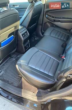 Внедорожник / Кроссовер Ford Edge 2015 в 