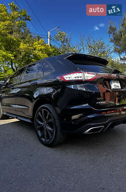 Внедорожник / Кроссовер Ford Edge 2016 в 