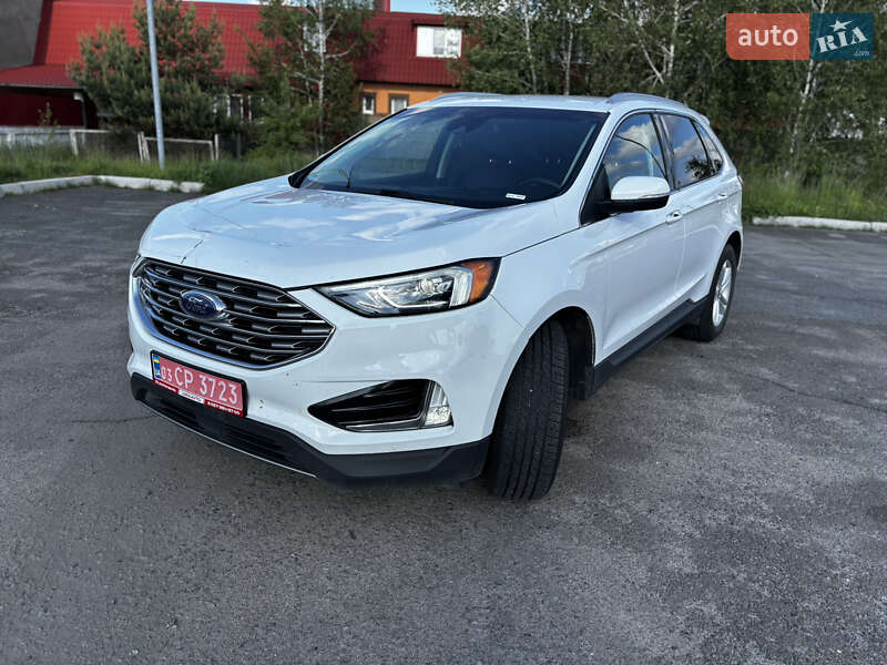 Внедорожник / Кроссовер Ford Edge 2020 в 