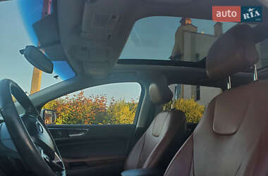 Внедорожник / Кроссовер Ford Edge 2017 в 