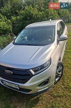 Позашляховик / Кросовер Ford Edge 2016 в 