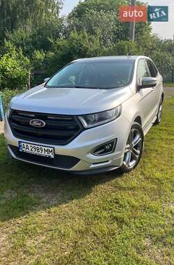 Позашляховик / Кросовер Ford Edge 2016 в 