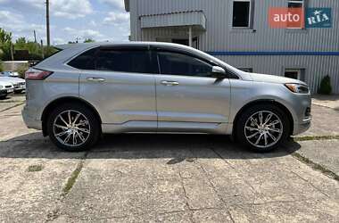 Внедорожник / Кроссовер Ford Edge 2019 в 