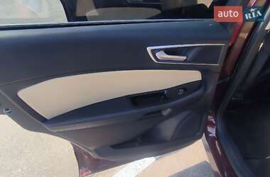 Внедорожник / Кроссовер Ford Edge 2017 в 
