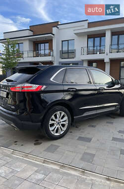 Позашляховик / Кросовер Ford Edge 2020 в 