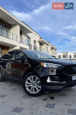 Позашляховик / Кросовер Ford Edge 2020 в 