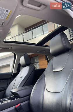 Позашляховик / Кросовер Ford Edge 2020 в 