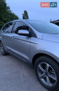 Внедорожник / Кроссовер Ford Edge 2020 в 