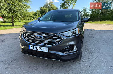 Внедорожник / Кроссовер Ford Edge 2019 в 