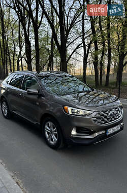 Внедорожник / Кроссовер Ford Edge 2019 в 